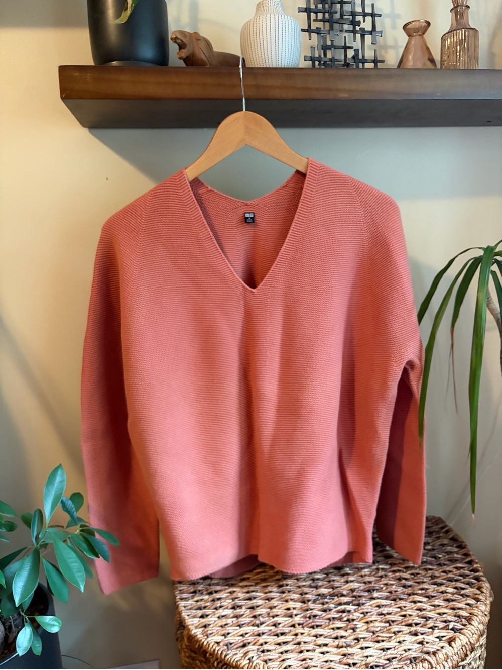 Uniqlo Size M 3D Knit Cotton Cocoon Sweater V-Neck Orange-Pink